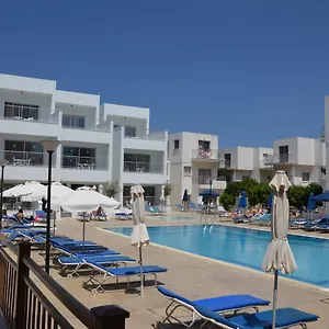 https://sweet-memories.protaras-cy-hotels.com